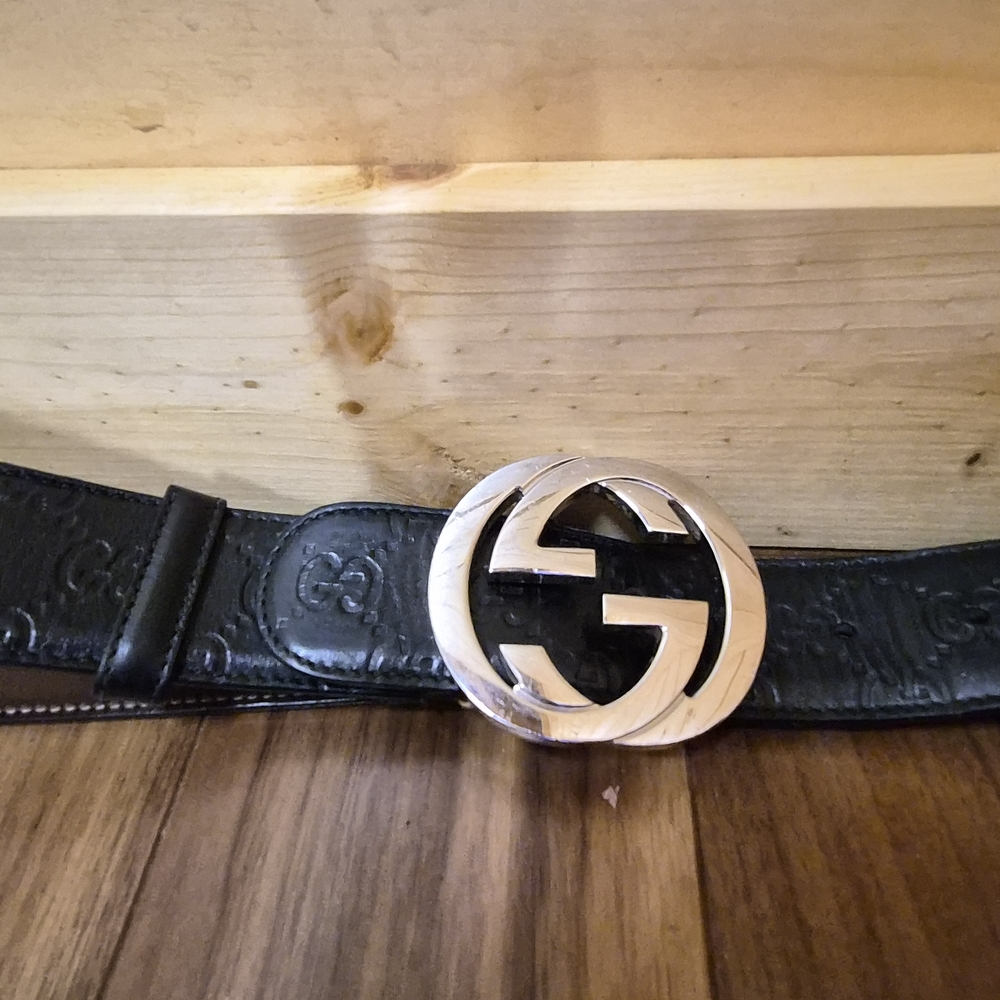 Gucci Men's Black Leather Logo Belt with Silver Double G Buckle